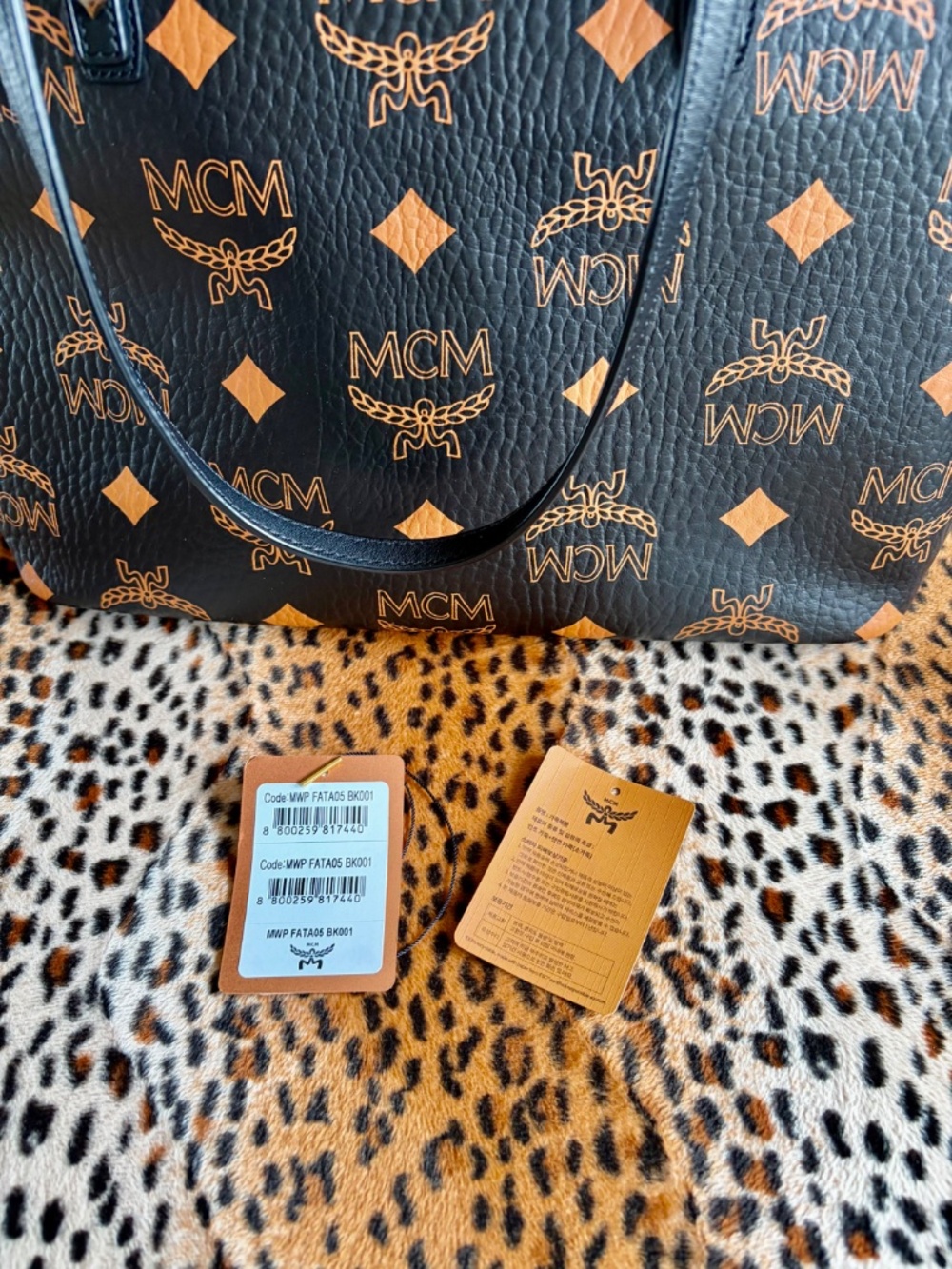 MCM Aren Tote - Black and Orange - Picture 6 of 14